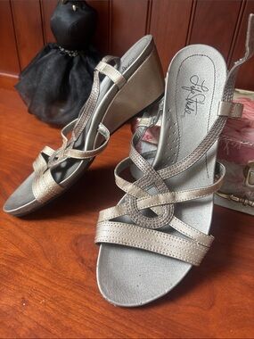 Life Stride Metallic Champagne Wedge Sandals - Women's Strappy Slingbacks